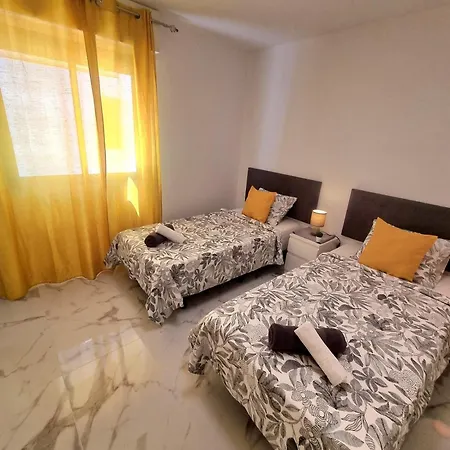 Playa Torviscas 2-bed, 2-bath With Pools & Jacuzzi Apartament *