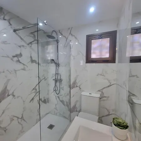 Playa Torviscas 2-bed, 2-bath With Pools & Jacuzzi Apartament *